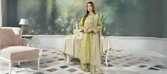 Affordable Ethnic Wear: Chic and Striking Traditional Suits That Won't Strain Your Wallet