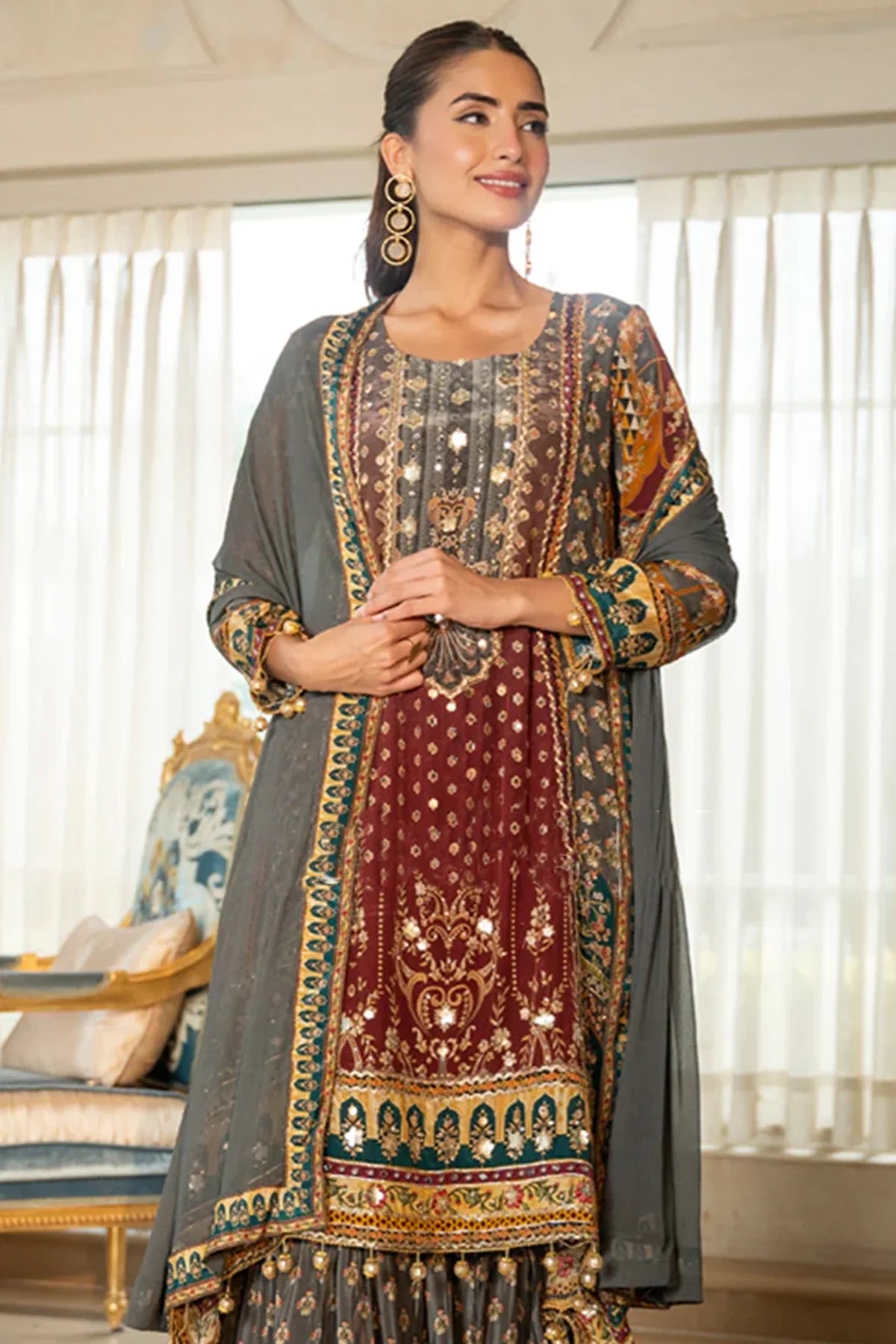 Noor-e-Aaina