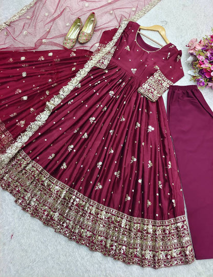 Laal Ishq : Gown Set