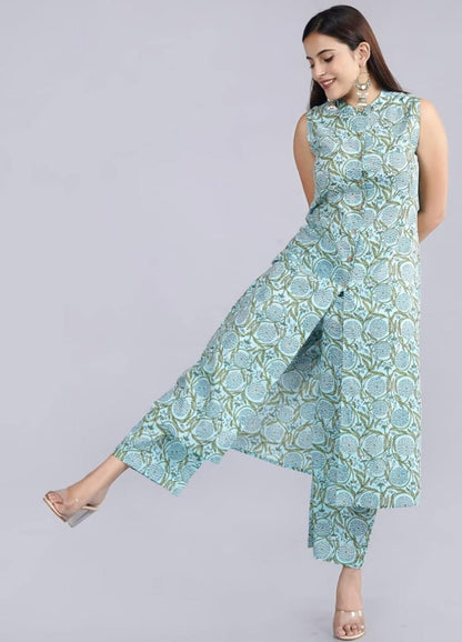 Sleeveless Summer Charm